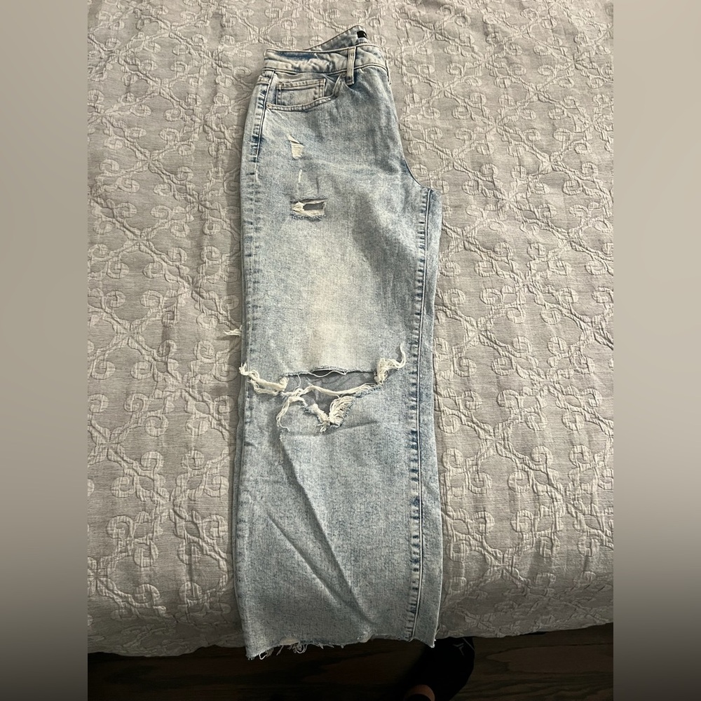 Distressed Light Blue Women's Jeans NWT